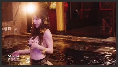异域女子与帝王的水池性爱-辛尤里