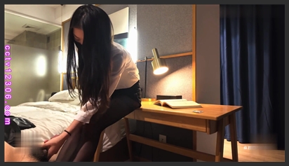 渴望肉棒的女上司.带我出差自己却喝上头了
