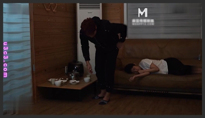 麻豆传媒映画xFLICKO.MFK-0082.身边的欧巴们
