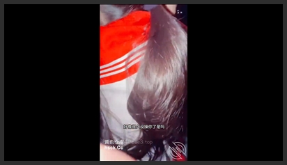 海角社区.深夜天台上偷摸跟表妹做爱